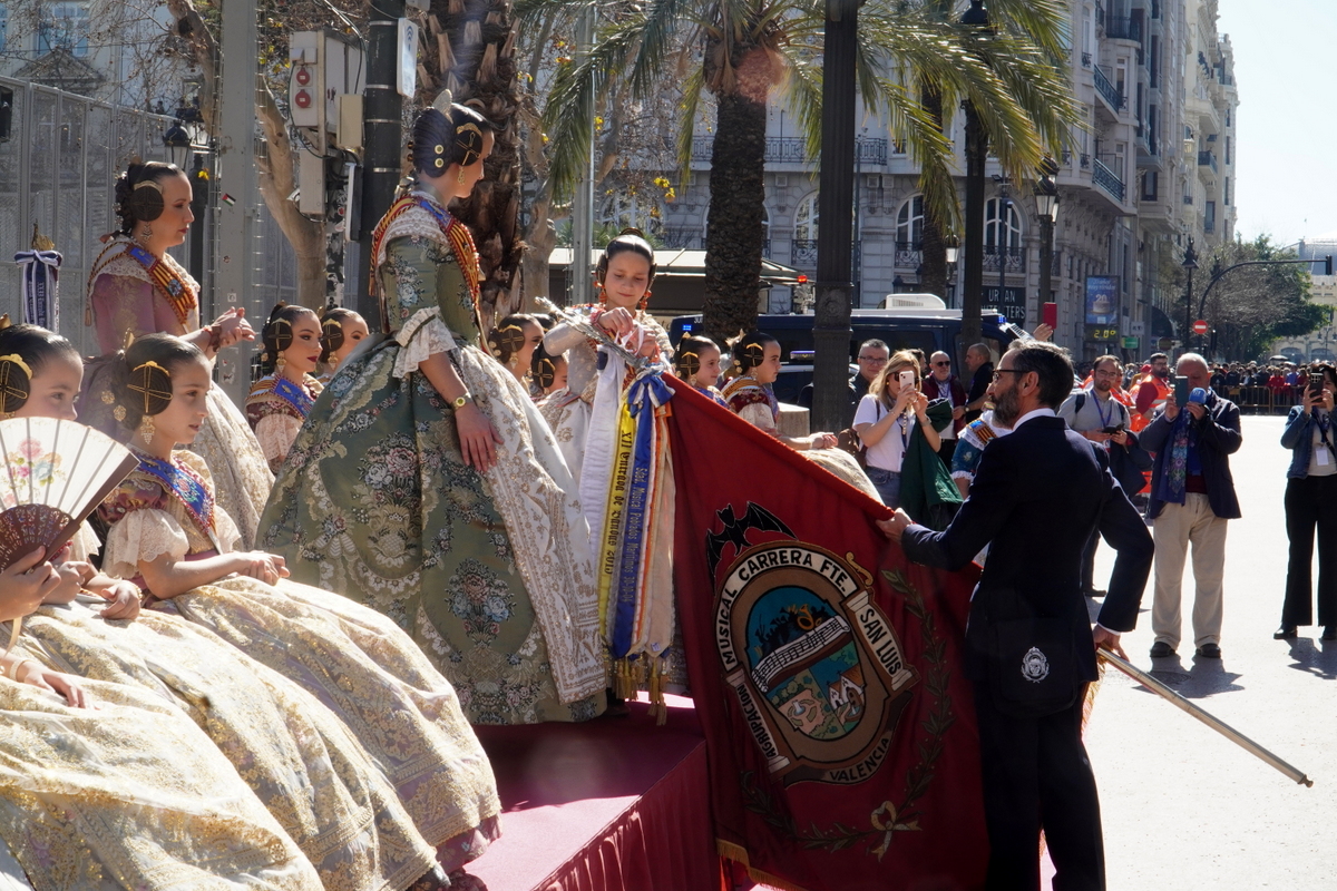 Entrada de Bandas el domingo de la Crida