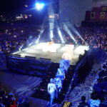 Espectáculo en el Doimingo de Cridida en Valencia con luces y público