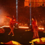 Actuación en el Domingo de Cridida en Valencia con bailarines en escena