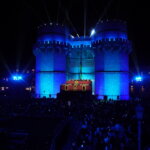Celebración del Domingo de Cridida en Valencia con luces y multitudes