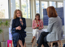 La alcaldesa de Torrent reclama más medios y actuaciones integrales en l’Horteta y el Poyo tras la DANA Amparo Folgado, alcaldesa de Torrent, hablando en un evento sobre infraestructura