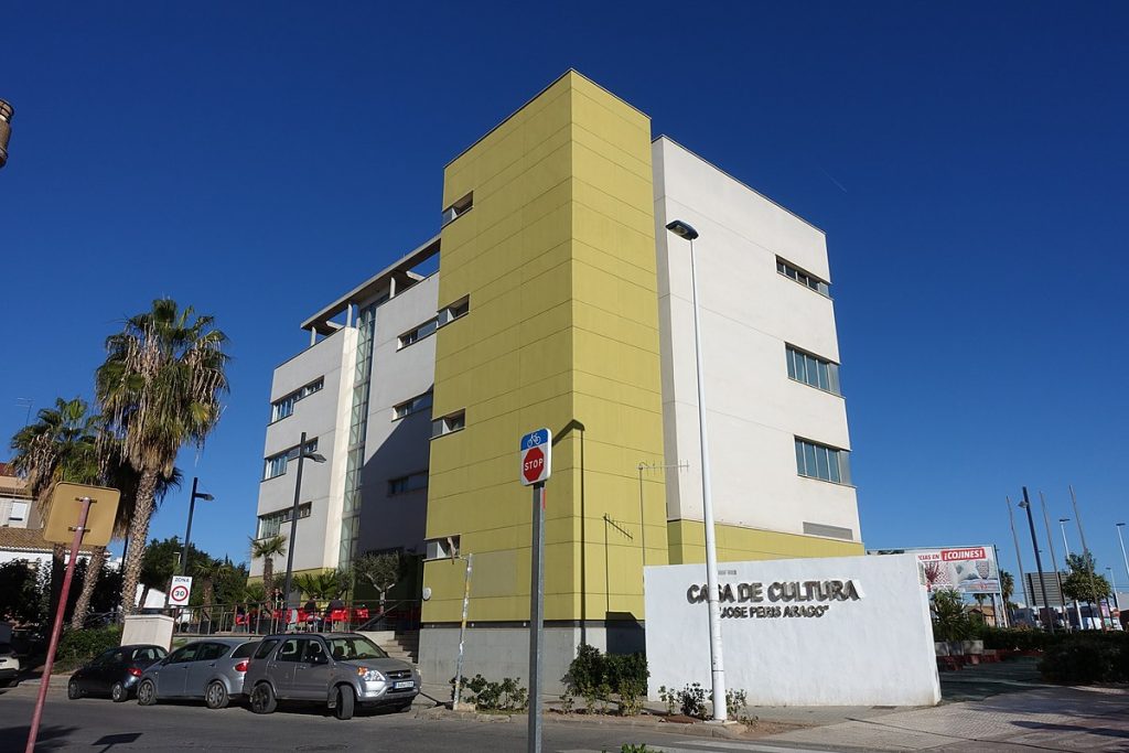 Edificio de la Casa de Cultura José Peris Aragó en Alboraya