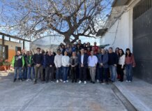 Grupo de participantes en la clausura del Taller de Empleo en Massamagrell