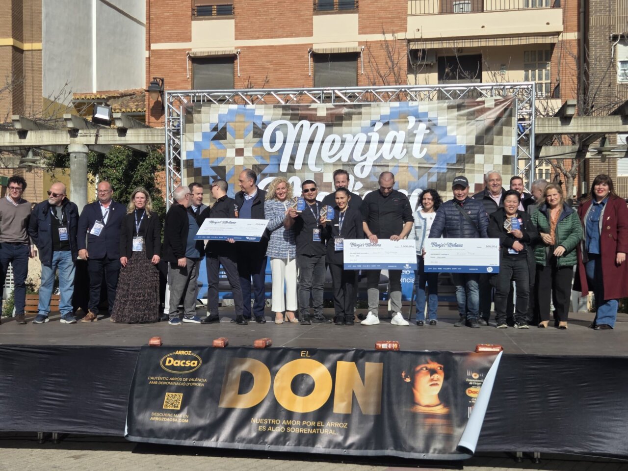 Participantes del concurso de paella y postres en Meliana
