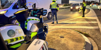 Control de tráfico por la Guardia Civil en la CV-30 cerca de Valencia