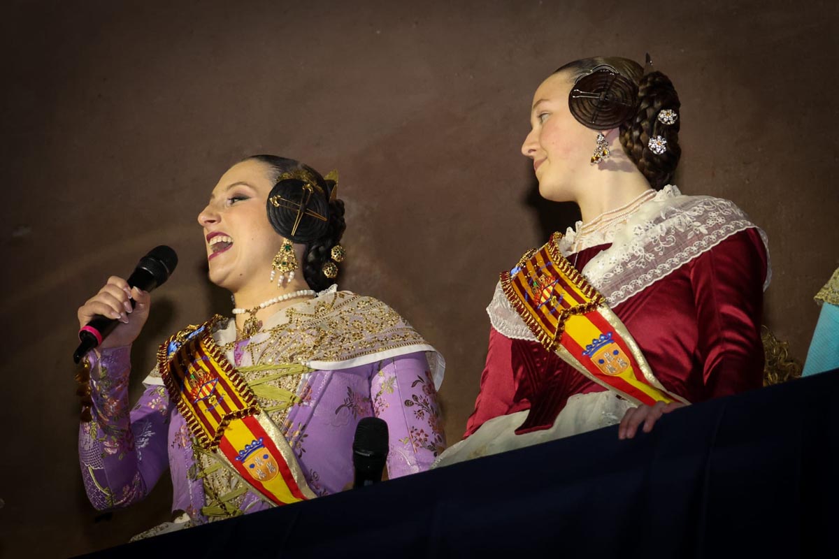 Falleras Mayores de Torrent durante la celebración de la Crida 2026