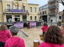 Cultura, memoria y reivindicación en la Semana de la Mujer que reconoce a las pioneras en La Pobla de Farnals Acto de celebración del Día Internacional de la Mujer en La Pobla de Farnals
