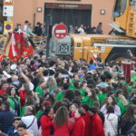 Multitud de personas celebrando en Valencia durante el evento de Cridida
