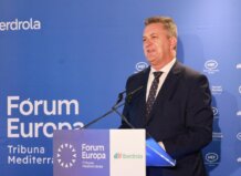 Martínez Mus asegura que todas las obras locales de reconstrucción tras la DANA concluirán esta primavera Ponente en el Fórum Europa durante un evento en Valencia