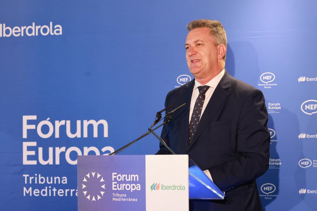 Ponente en el Fórum Europa durante un evento en Valencia