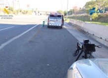 Un Guardia Civil fuera de servicio detiene en la V-30 al conductor ebrio de una furgoneta, implicado en un accidente con una moto Guardia Civil deteniendo a un conductor ebrio en la V-30