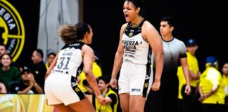 Valencia basket incorpora hasta final de temporada a la pivot americana Khaalia Hillsman Khaalia Hillsman celebrando un punto en un partido de baloncesto