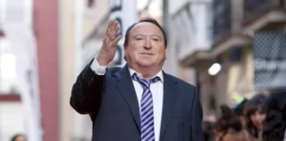 Fallece en el Hospital La Fe de València el mítico actor y cómico Fernando Esteso a los 80 años Fernando Esteso, actor y cómico español, en un evento público