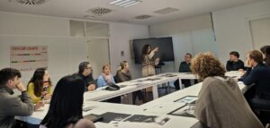 Reunión sobre el uso saludable de pantallas en Quart de Poblet