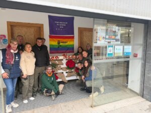 Grupo de personas participantes en un programa de inserción laboral en Sedaví