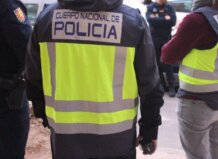 Agentes del Cuerpo Nacional de Policía en acción en Valencia