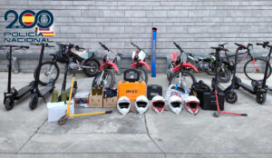 Motos y scooters recuperados por la Policía Nacional en una operación