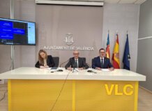 Reunión sobre las Fallas en el Ayuntamiento de Valencia con autoridades presentes