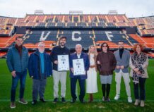 Puçol y Valencia CF inauguran el ‘Año Claramunt’ por el 80 aniversario de la leyenda valencianista El Valencia CF y Puçol celebran el Año Claramunt en Mestalla.