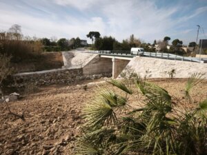 El nuevo puente de l’Omet ha sido inaugurado tras su reconstrucción. Mejora la movilidad en Picassent.