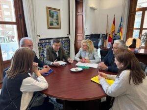 Reunión del conseller de Sanidad con la alcaldesa de Meliana