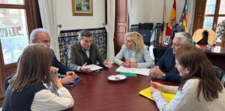 Reunión del conseller de Sanidad con la alcaldesa de Meliana