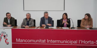 Reunión de la Mancomunitat de l'Horta Sud para discutir el nuevo plan de saneamiento.