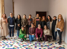 Grupo de personas en el Castell d'Alaquàs participando en Salvem les Fotos