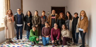 Grupo de personas en el Castell d'Alaquàs participando en Salvem les Fotos