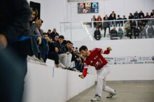 El trinquet de Massalfassar ha sido modernizado para mejorar la experiencia de los jugadores y espectadores.