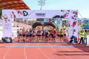 Corredores en la salida de la 10K Ciutat de Torrent