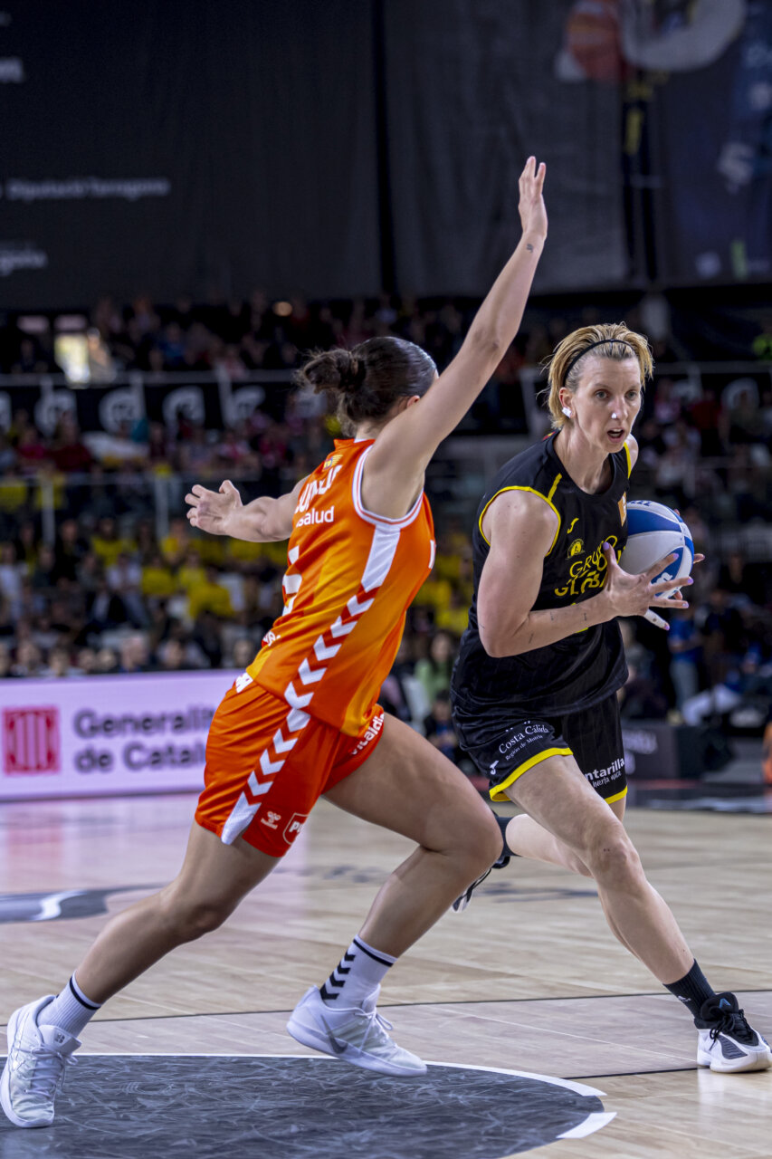 Jugadoras de Valencia Basket compiten en la Copa de la Reina 2026.
