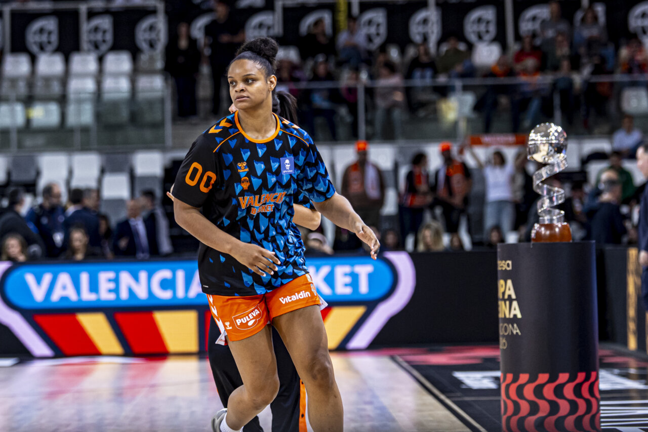 Jugadora del Valencia Basket femenino en la Copa de la Reina 2026