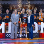 Jugadoras del Valencia Basket celebrando su victoria en la Copa de la Reina 2026