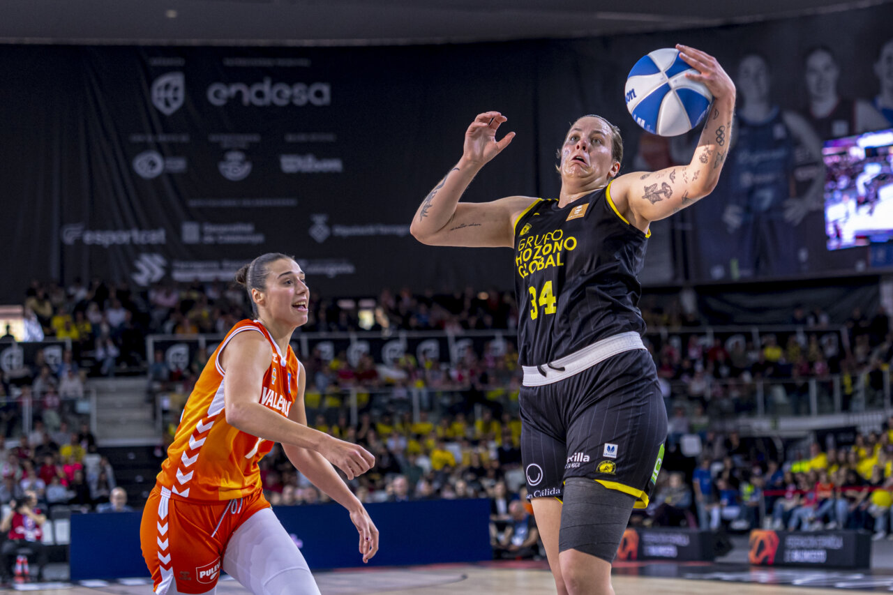 Jugadoras de Valencia Basket durante la final de la Copa de la Reina 2026
