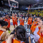 Jugadoras del Valencia Basket celebrando su victoria en la Copa de la Reina 2026