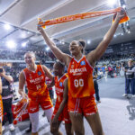 Jugadoras del Valencia Basket celebrando su victoria en la Copa de la Reina 2026