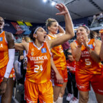 Jugadoras del Valencia Basket celebrando su victoria en la Copa de la Reina 2026