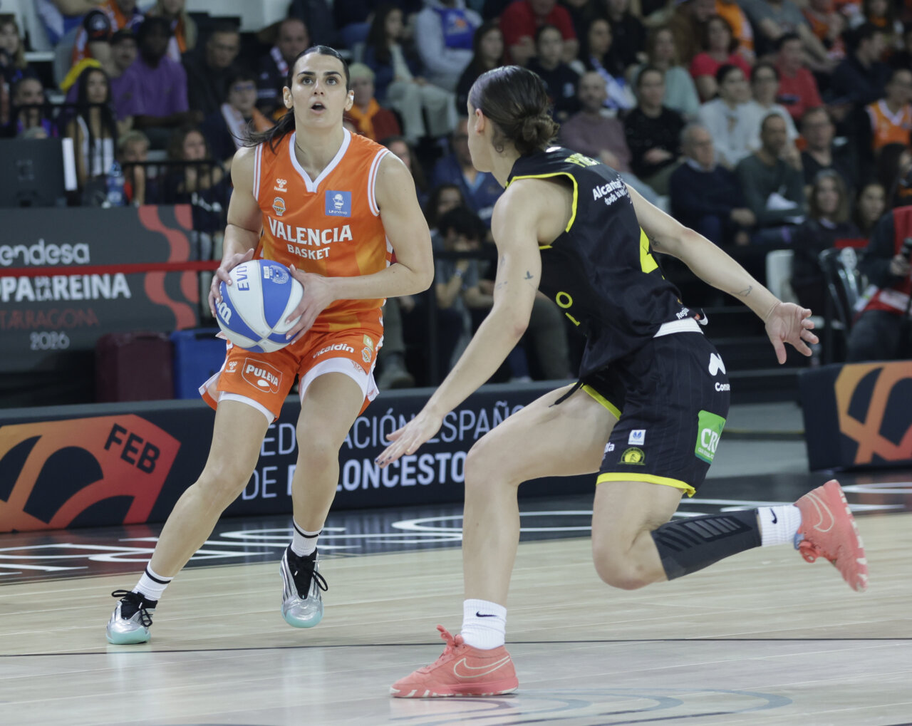 Jugadoras del Valencia Basket en la final de la Copa de la Reina 2026