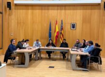 Reunión del Ayuntamiento de Bonrepòs i Mirambell para aprobar presupuesto.