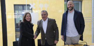 Reunión del Ayuntamiento de Godella para la firma del contrato de limpieza urbana
