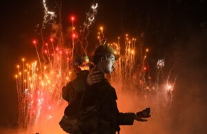 La cremà de las Fallas 2026 iluminó la plaza del Ayuntamiento de Valencia con un espectáculo pirotécnico impresionante.