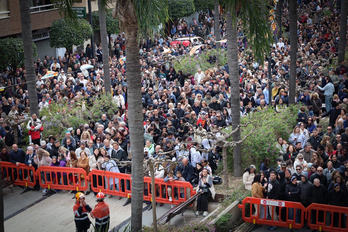 Multitud de personas en las Fallas de Torrent 2026