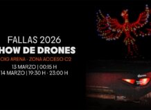 Espectáculo de drones iluminando el Roig Arena en Valencia