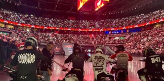 El Freestyle World Tour llena el Roig Arena con 13.000 espectadores Pilotos de motocross listos para el espectáculo en el Roig Arena