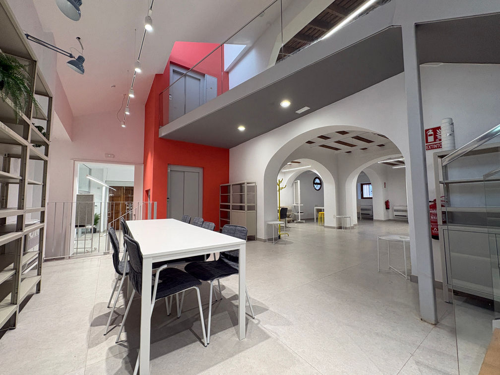 Ikea Alfafar ha donado mobiliario para las nuevas oficinas de Picanya.