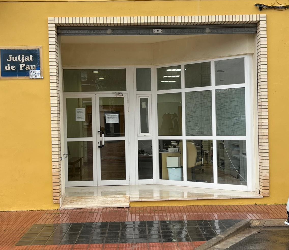 El Juzgado de Paz de Puçol enfrenta serios problemas de mantenimiento y suministro.
