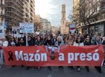 Manifestación en Valencia exigiendo justicia por la gestión de Mazón