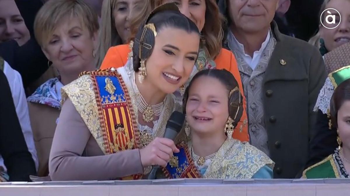 Presentadoras de la Mascletà en las Fallas 2026 en Valencia
