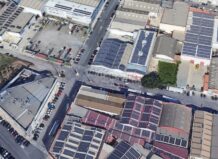 El Ayuntamiento ha adjudicado obras para mejorar las infraestructuras en Castellar-l’Oliveral y el Forn d’Alcedo, tras la riada de octubre de 2024. Estas obras, que incluyen la repavimentación de numerosas calles, reflejan el compromiso del gobierno local con los afectados. La inversión total asciende a casi 2 millones de euros.